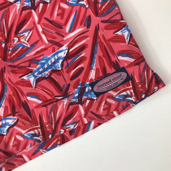 NEW Vineyard Vines Batik Fish Swim Trunks - Picture 3 of 5
